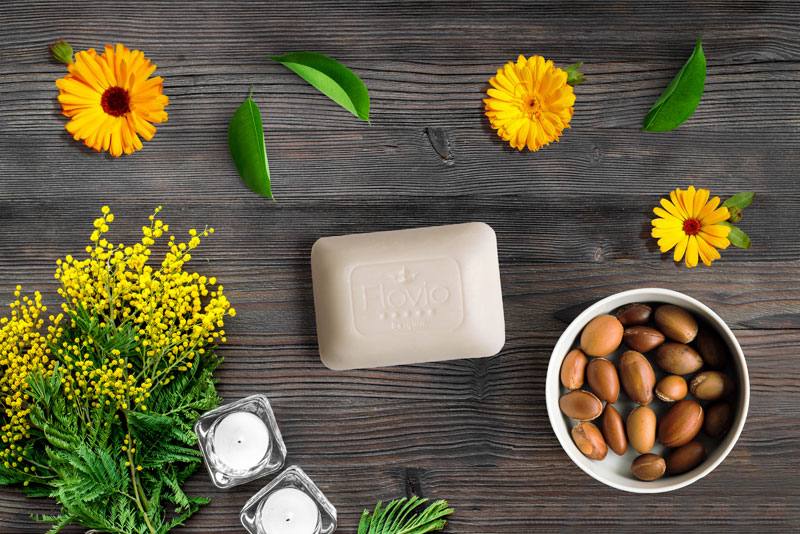 Baby and Sensitive Skin Pain on table طب آفرین آذربایجان